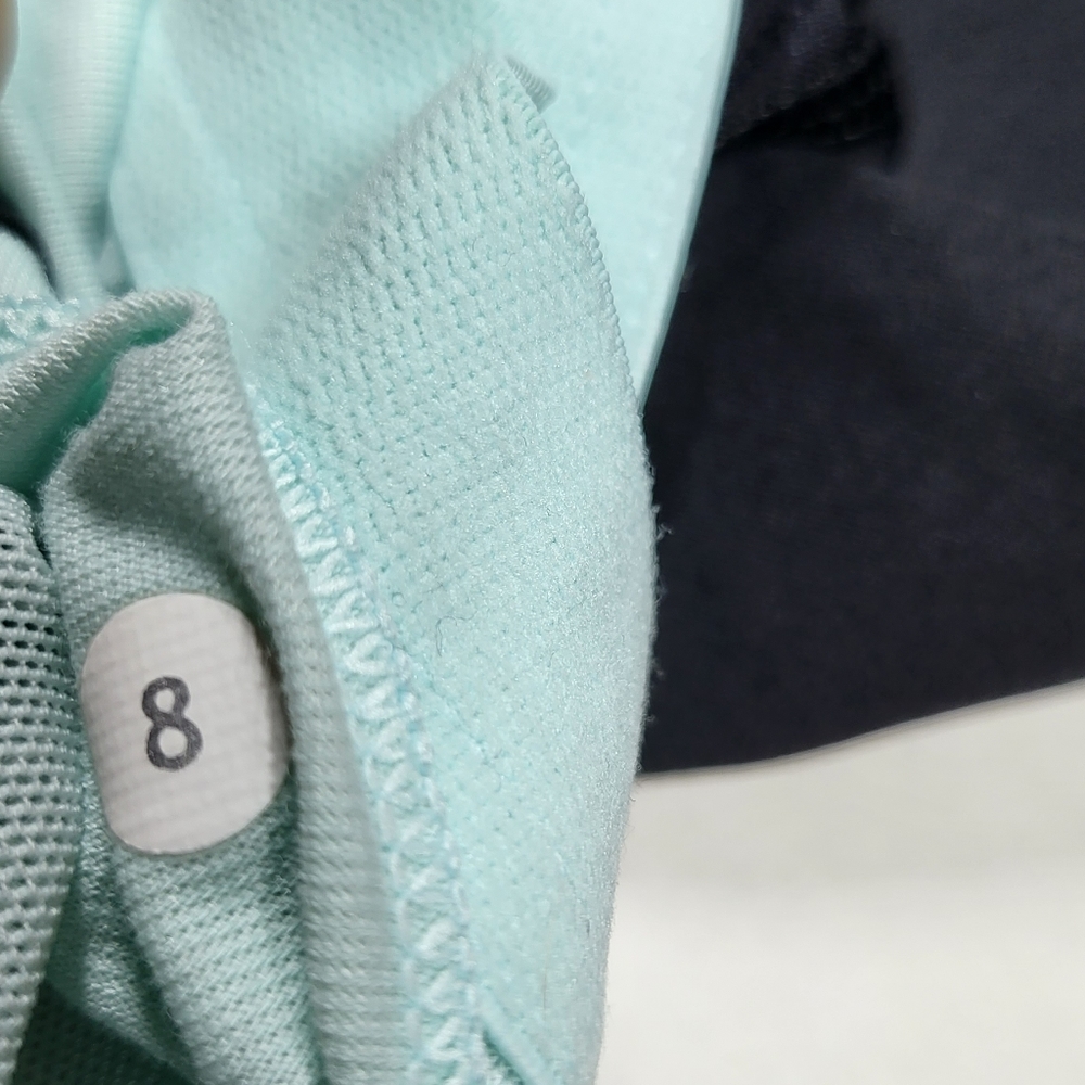 Lululemon Cardio Kick TankBeach Blanket Blue / Aquamarine / Black - Picture 8 of 16